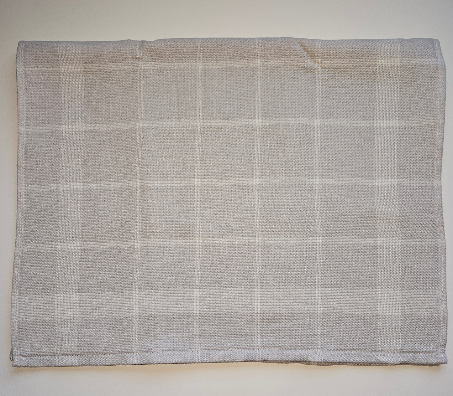 Light Gray/Cream Hanging Towel